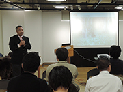 講演